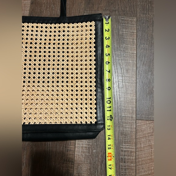 Jenn Lee Nayarit Tote. Great condition!! - Picture 9 of 11